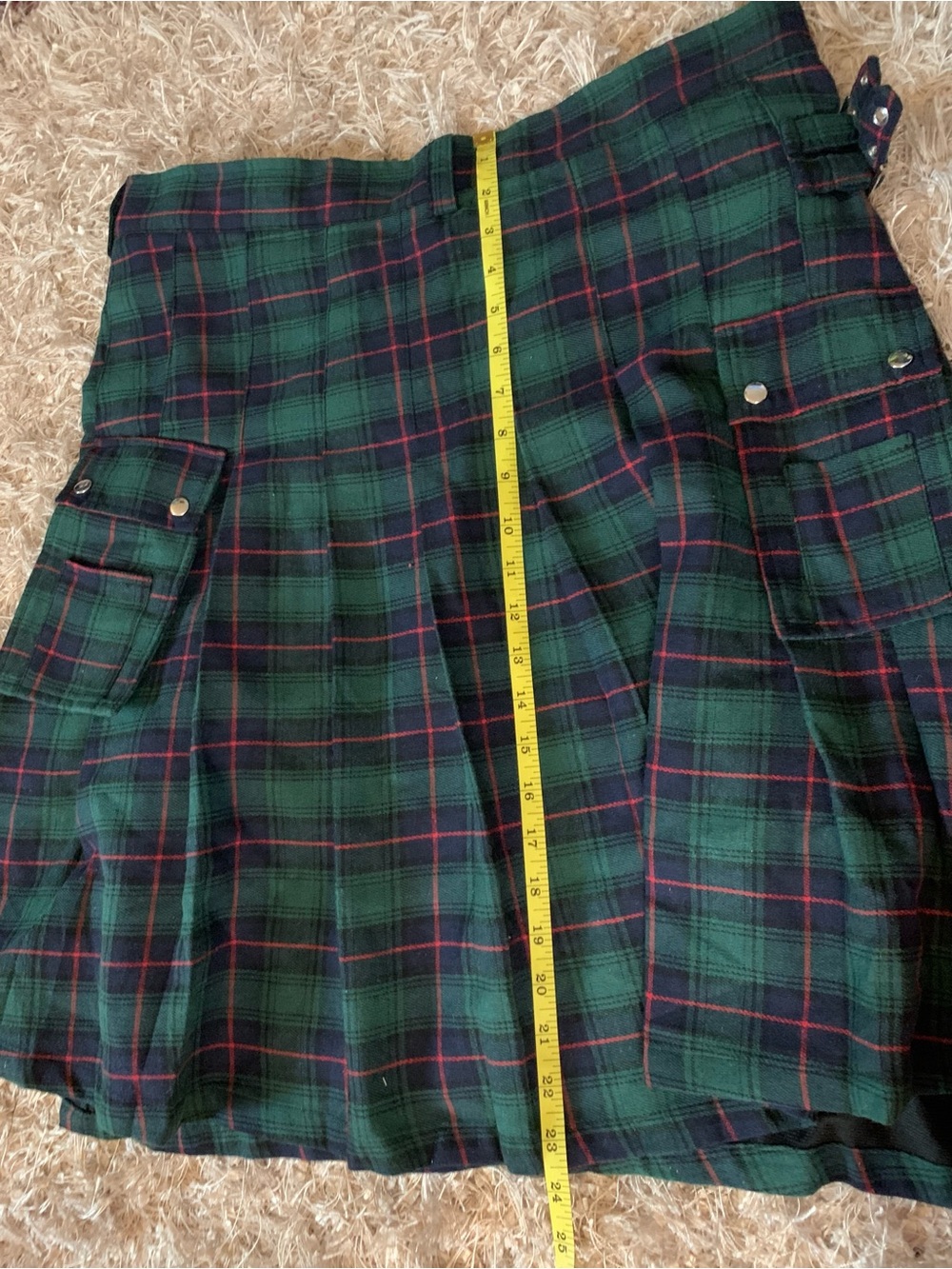 Green Plaid Kilt with Side Buckle Detail NWOT size Large - Picture 13 of 13